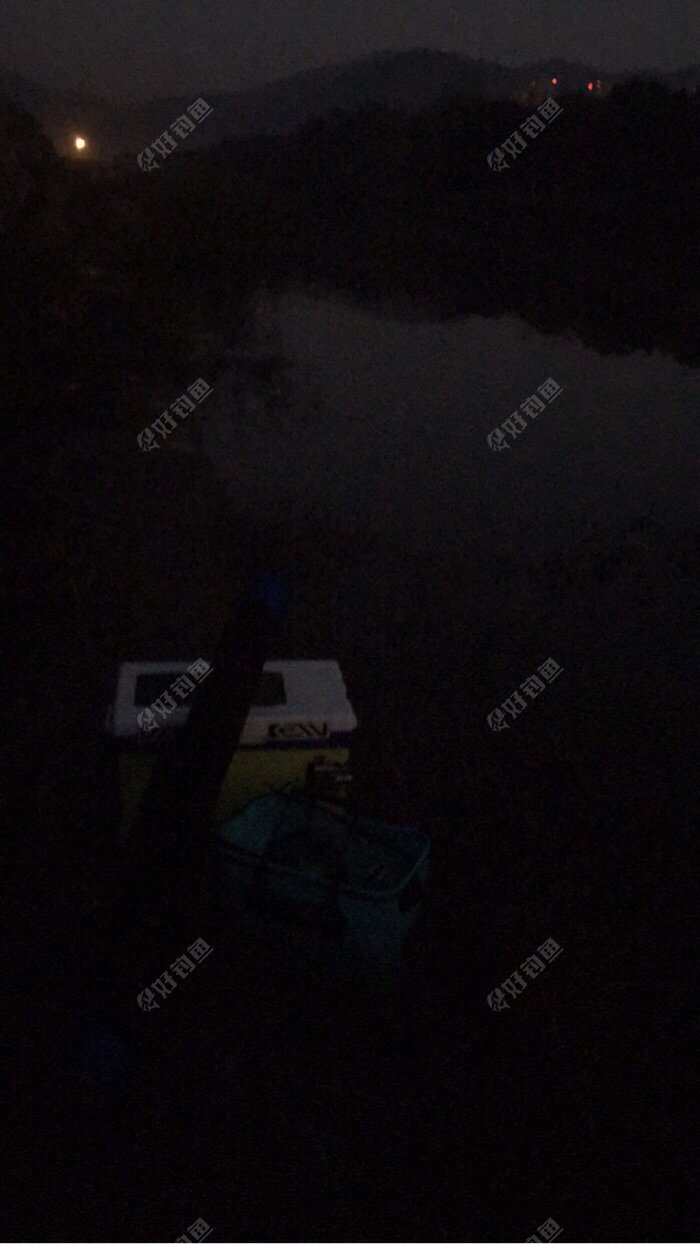 KFVVMAHB.jpg KFVVMAHB.jpg