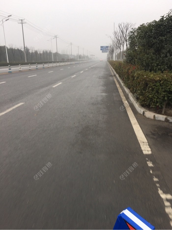 大马路空荡荡