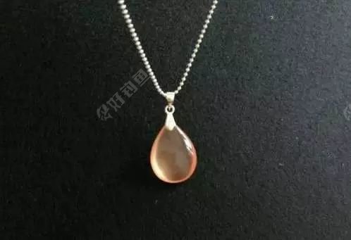 最后打孔穿链就好了