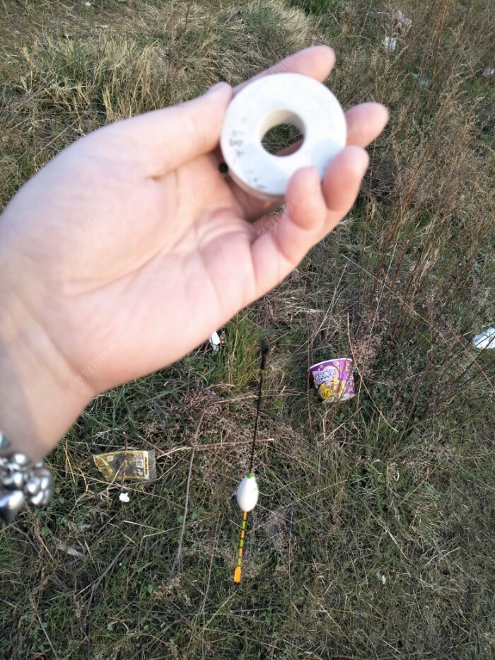 缠好，线圈，收拾好装备通通装进钓包，对待吃饭的家伙好一点 它们才会出更多的力⊙∀⊙！