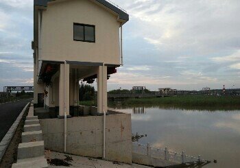 肖龙港闸长江侧出水口