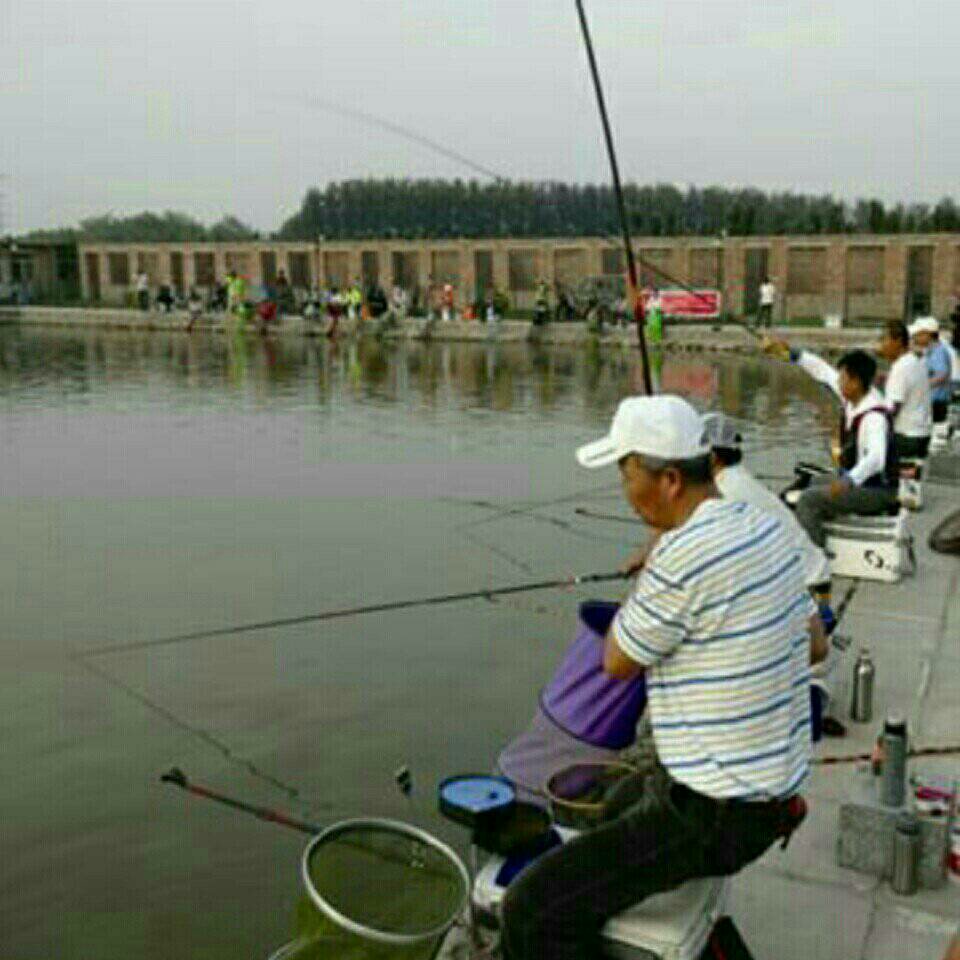 易崧垂钓中心