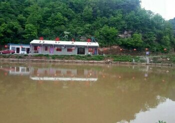 桃曲山庄垂钓场