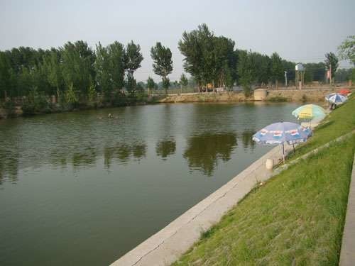 天鹅湖垂钓中心水上渔家