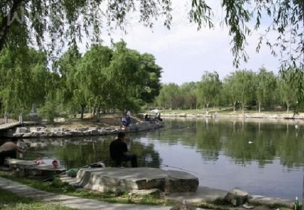 长风公园钓鱼池