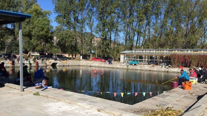 鑫辉茶庄钓鱼中心